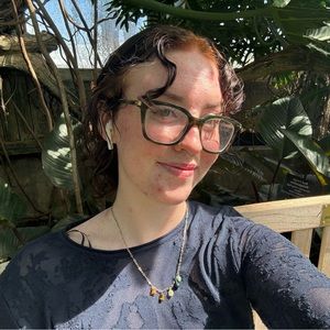 Meet your Posher, Corinne